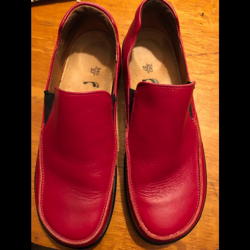 Birkenstock Footprints 7 red shoes